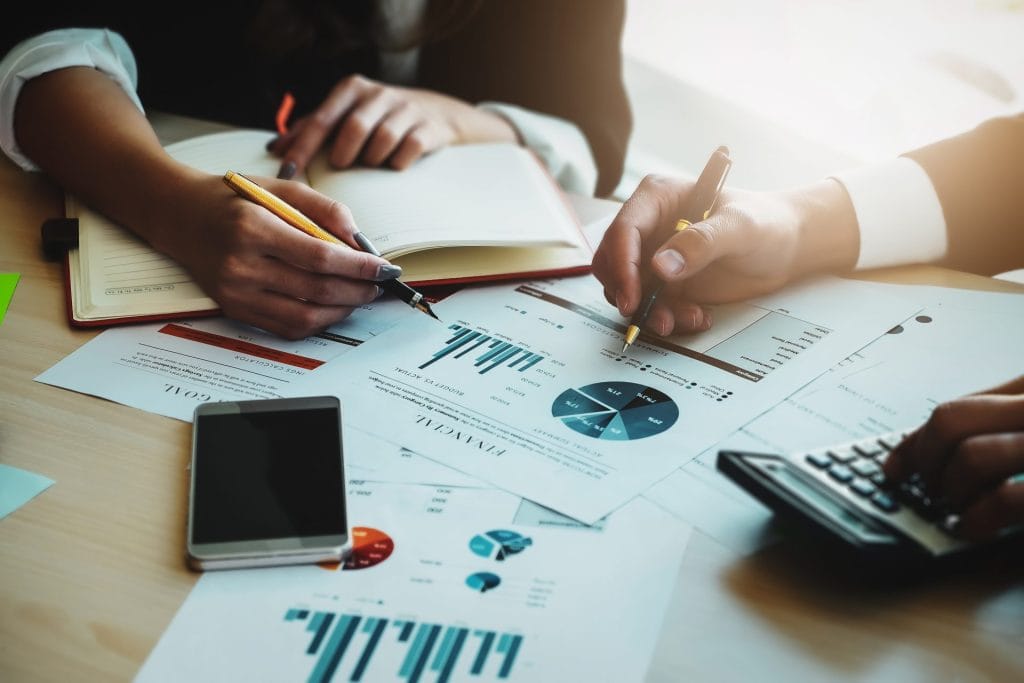 bigstock-Financial-Advisor-Accounting--236667334